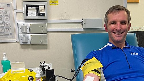 Liam McArthur donates blood